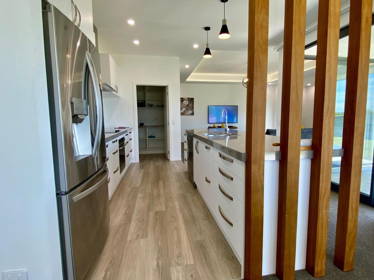 Style, Functional With Space Туизъл Екстериор снимка